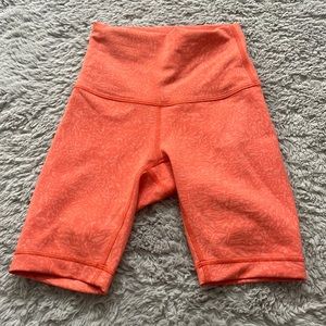 wonder train HR short 8”